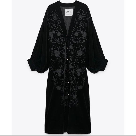 NWT Zara embroidered velvet kimono - Picture 9 of 10